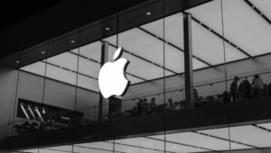 Apple’s Next Big Move: How AI Could Boost Revenue and User Experience